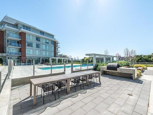 211-70 Saghalie Rd, Victoria, BC - Outdoor With In Ground Pool