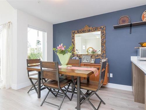 110-2038 Gatewood Rd, Sooke, BC - Indoor Photo Showing Dining Room
