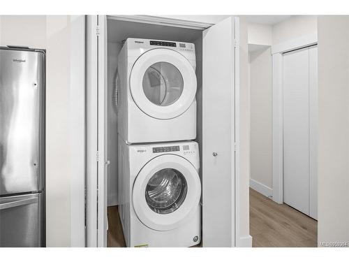 110-2038 Gatewood Rd, Sooke, BC - Indoor Photo Showing Laundry Room