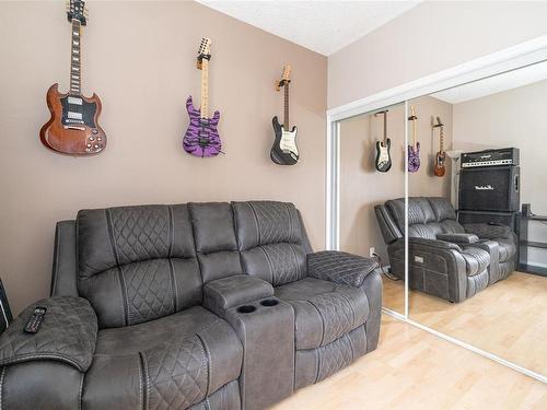 308-893 Hockley Ave, Langford, BC - Indoor Photo Showing Living Room