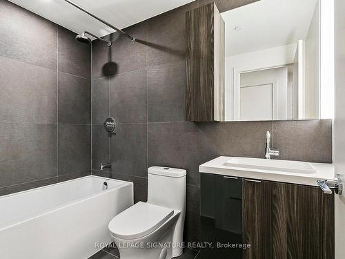 703-15 Mercer St, Toronto, ON - Indoor Photo Showing Bathroom