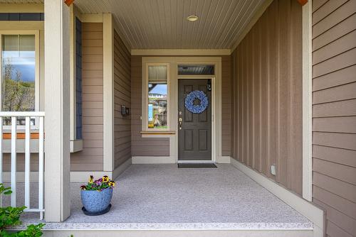 516 Middleton Way, Coldstream, BC - Outdoor With Exterior