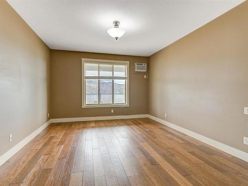 108-4350 Ponderosa Drive, Peachland, BC - Indoor Photo Showing Other Room