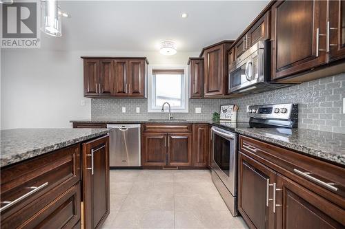 63 Noble Crescent, Petawawa, ON - Indoor Photo Showing Kitchen