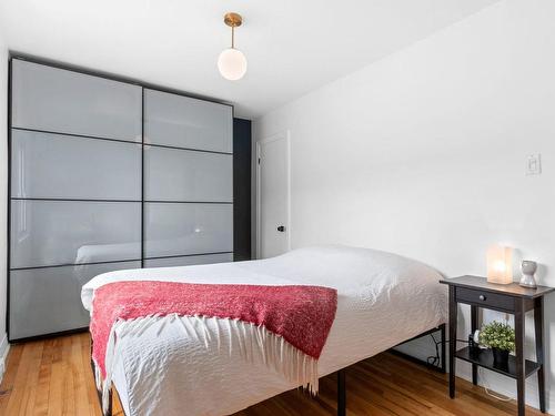 Master bedroom - 7390 Rue De Lanaudière, Montréal (Villeray/Saint-Michel/Parc-Extension), QC - Indoor Photo Showing Bedroom