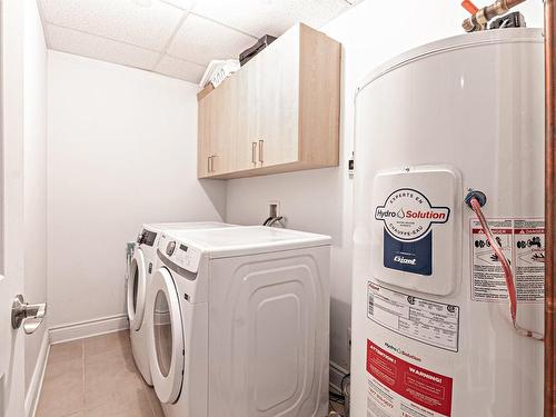 Salle de lavage - 604-160 Rue Khalil-Gibran, Montréal (Saint-Laurent), QC - Indoor Photo Showing Laundry Room