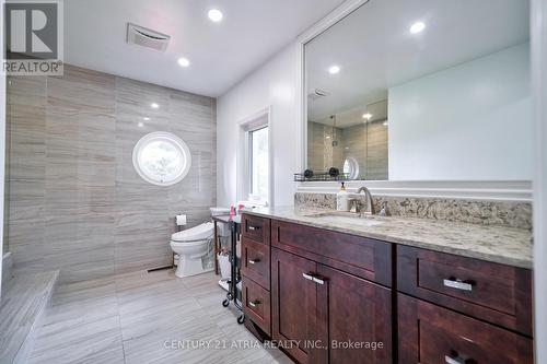 11 Mulberry Mews E, Markham, ON - Indoor Photo Showing Bathroom