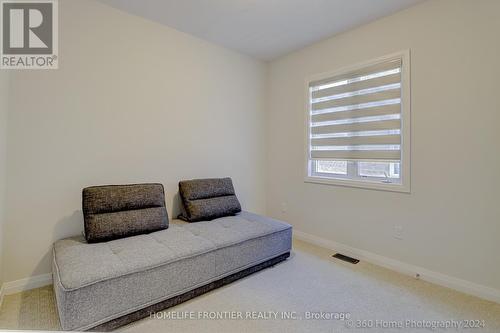 759 Green Street, Innisfil, ON - Indoor Photo Showing Bedroom