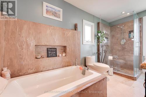 821 Essa Road, Barrie, ON - Indoor Photo Showing Bathroom