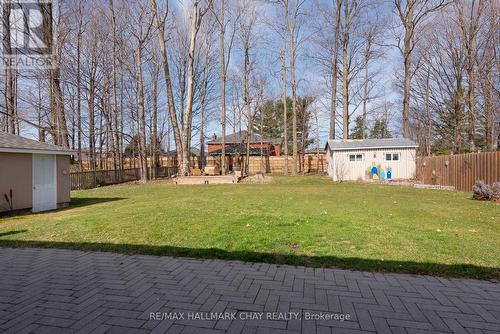 821 Essa Road, Barrie, ON - Outdoor With Backyard
