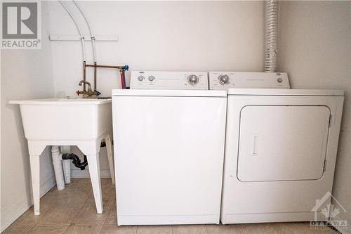 970 Klondike Road, Kanata, ON - Indoor Photo Showing Laundry Room