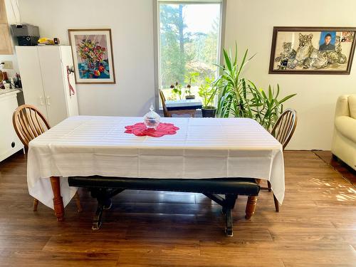 11160 Granby Road, Grand Forks, BC - Indoor Photo Showing Dining Room