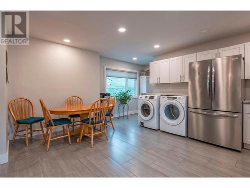 6449 97 Highway, Falkland, BC - Indoor Photo Showing Laundry Room