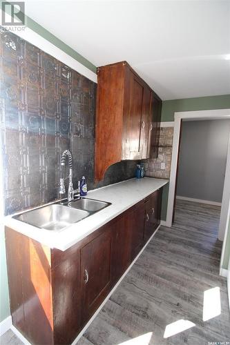 224 Front Street, Eastend, SK - Indoor Photo Showing Kitchen With Double Sink