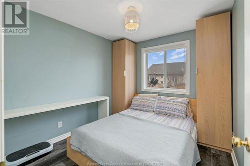 2418 Duneshill, Windsor, ON - Indoor Photo Showing Bedroom