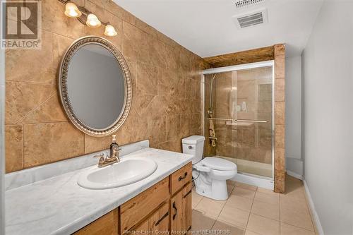 2418 Duneshill, Windsor, ON - Indoor Photo Showing Bathroom