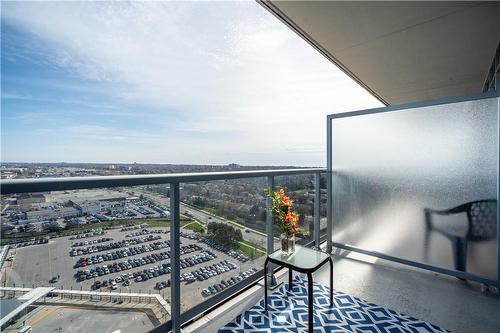 2093 Fairview Street|Unit #1902, Burlington, ON - Outdoor With View