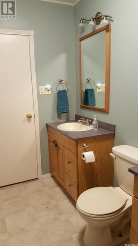 408 3Rd Avenue, Alameda, SK - Indoor Photo Showing Bathroom