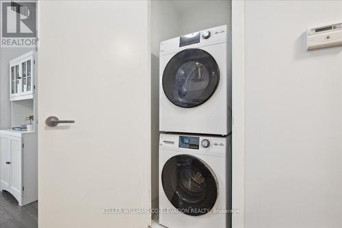 #633 -165 Legion Rd N, Toronto, ON - Indoor Photo Showing Laundry Room