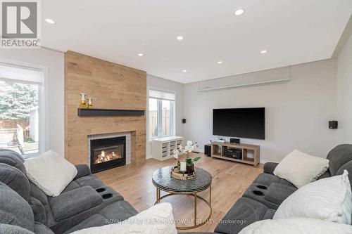 25 Somerville Rd, Halton Hills, ON - Indoor Photo Showing Living Room With Fireplace