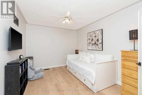 25 Somerville Rd, Halton Hills, ON - Indoor Photo Showing Bedroom