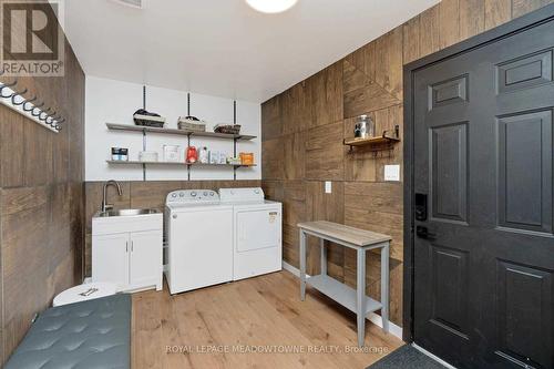 25 Somerville Rd, Halton Hills, ON - Indoor Photo Showing Laundry Room