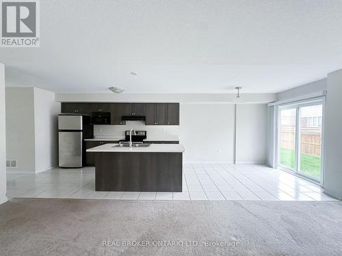 7755 White Pine Cres, Niagara Falls, ON - Indoor Photo Showing Kitchen