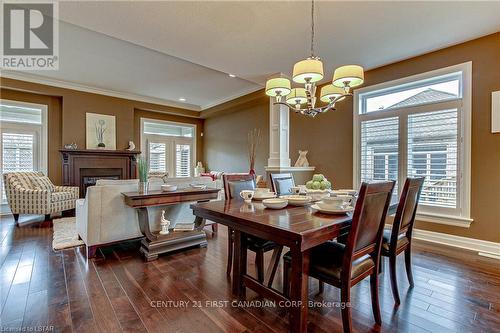 17 - 725 Eagletrace Drive, London, ON - Indoor Photo Showing Dining Room