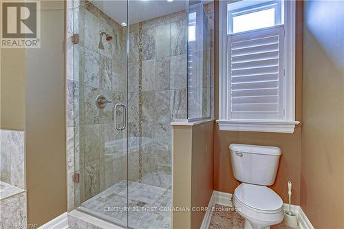 17 - 725 Eagletrace Drive, London, ON - Indoor Photo Showing Bathroom