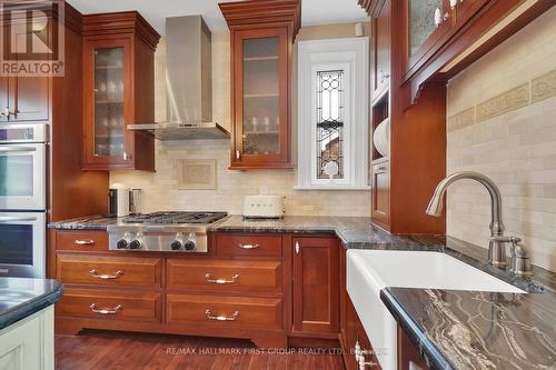198 Bagot Street, Cobourg, ON - Indoor Photo Showing Kitchen With Upgraded Kitchen