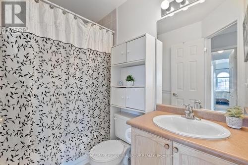 43 Courtney Cres, Barrie, ON - Indoor Photo Showing Bathroom