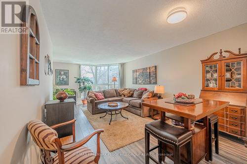 #309 -150 Dunlop St E, Barrie, ON - Indoor Photo Showing Living Room