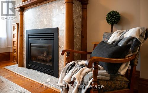 36 Ninth St, Collingwood, ON - Indoor With Fireplace