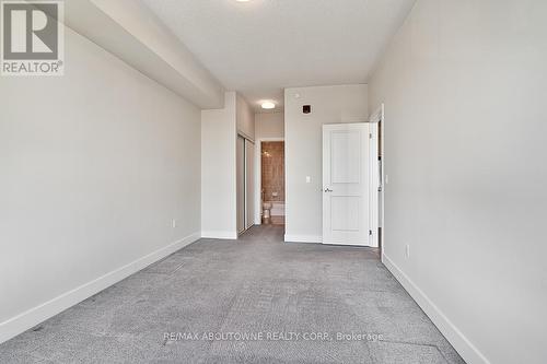 #434 -216 Oak Park Blvd, Oakville, ON - Indoor Photo Showing Other Room