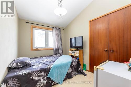 12201 Torbram Rd, Caledon, ON - Indoor Photo Showing Bedroom