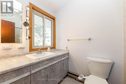 12201 Torbram Rd, Caledon, ON - Indoor Photo Showing Bathroom