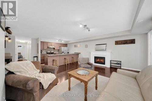#5 -5 Armstrong St, Orangeville, ON - Indoor Photo Showing Living Room With Fireplace