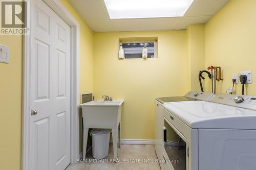 2292 Belfast Cres, Mississauga, ON - Indoor Photo Showing Laundry Room