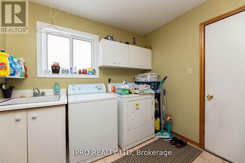 40 O'Hara Pl, Brampton, ON - Indoor Photo Showing Laundry Room