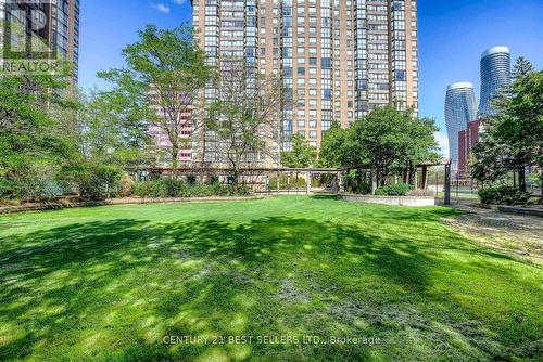 908 - 265 Enfield Place, Mississauga, ON - Outdoor