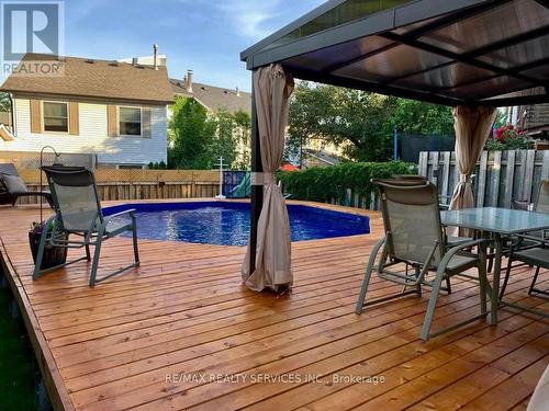 105 Fanshawe Dr, Brampton, ON - Outdoor With In Ground Pool With Deck Patio Veranda With Exterior