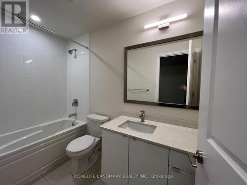 813 - 50 Thomas Riley Road, Toronto, ON - Indoor Photo Showing Bathroom