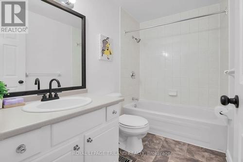 #44 -410 Ambleside Dr, London, ON - Indoor Photo Showing Bathroom