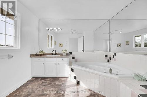 44 - 410 Ambleside Drive, London, ON - Indoor Photo Showing Bathroom