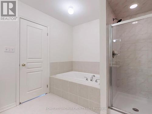 33 King William Crescent, Richmond Hill, ON - Indoor Photo Showing Bathroom