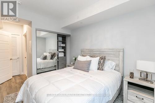 B315 - 271 Sea Ray Avenue, Innisfil, ON - Indoor Photo Showing Bedroom