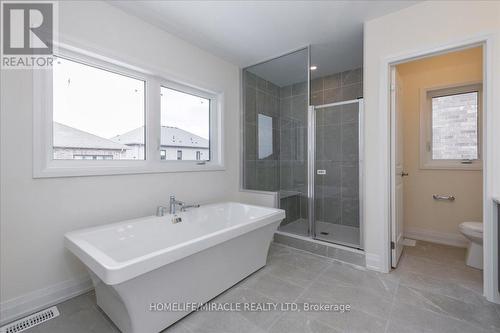 32 Daisy Street, Springwater, ON - Indoor Photo Showing Bathroom