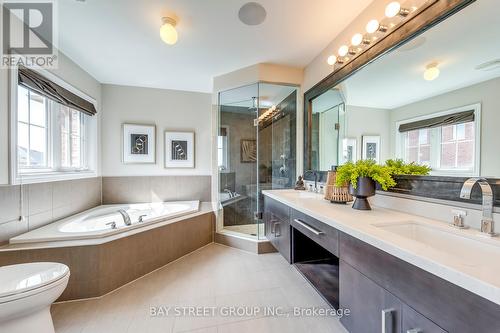 131 Riding Mountain Dr, Richmond Hill, ON - Indoor Photo Showing Bathroom
