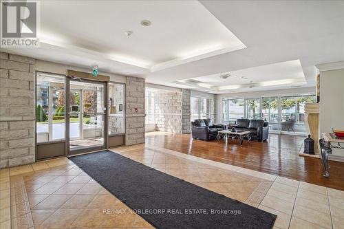 #114 -2506 Rutherford Rd, Vaughan, ON - Indoor Photo Showing Other Room