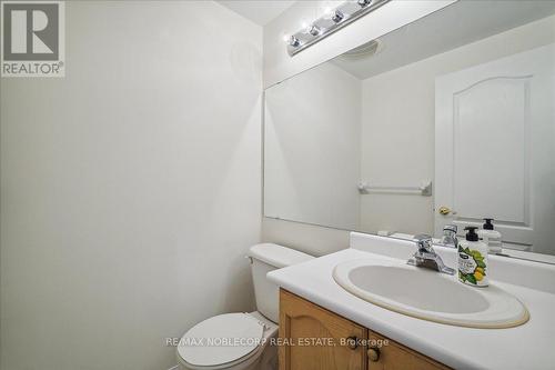 #114 -2506 Rutherford Rd, Vaughan, ON - Indoor Photo Showing Bathroom